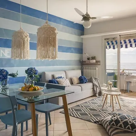 Fronte Mare - Marine 59 דירה דיאנו מרינה