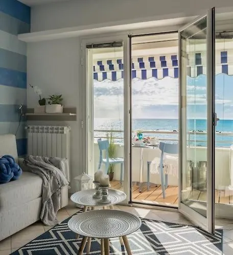 Fronte Mare - Marine 59 Apartman *